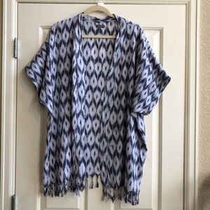 Earthbound Trading printed kimono